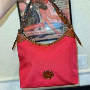 dooney & bourke women’s shoulder bag purse red brown